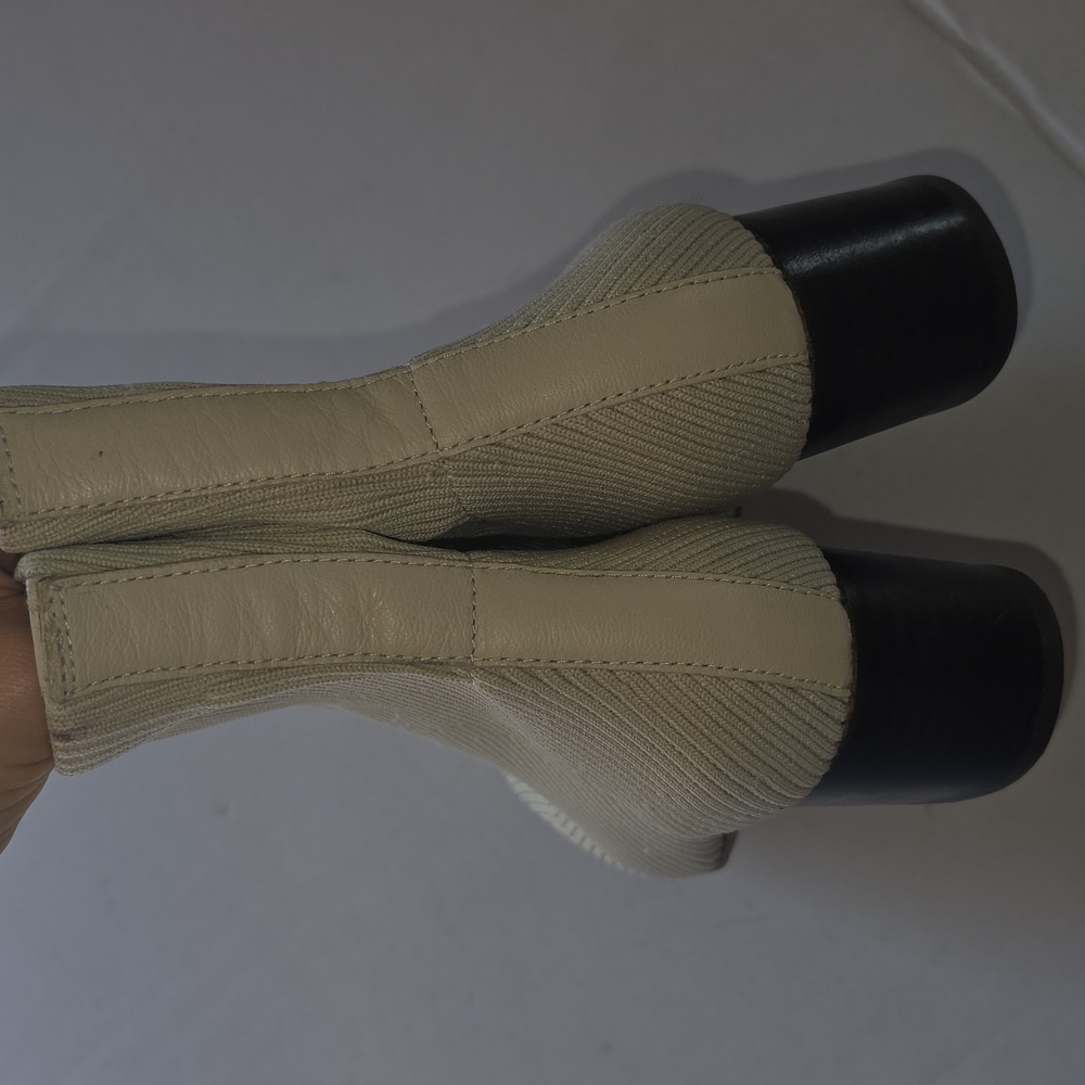 Everlane Elegant Cream Ankle Boots - Picture 3 of 5